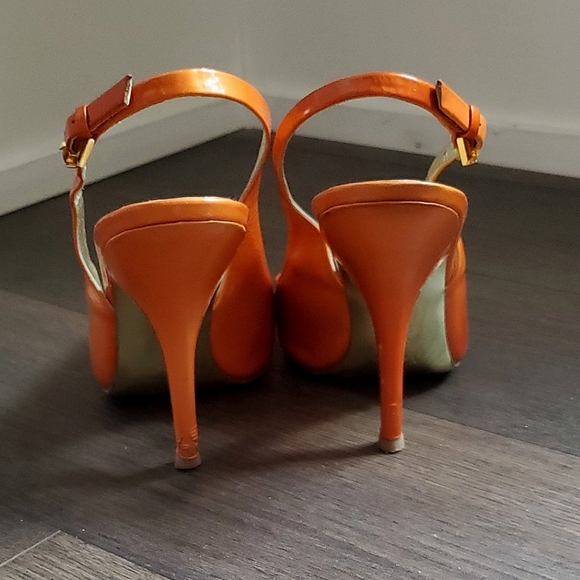 ๐ HOST PICK ๐ Guess by Marciano Patent Leather Slingback Heels - Picture 7 of 13